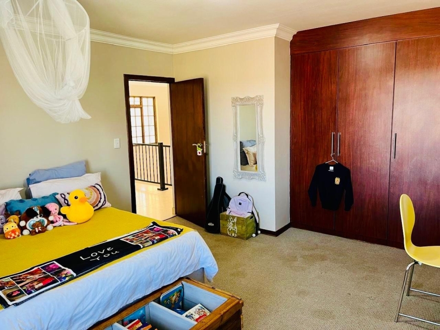 4 Bedroom Property for Sale in Groenvlei Sh Free State